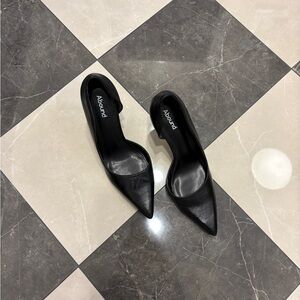 Abound Women's Sleek Black Pointed Heels